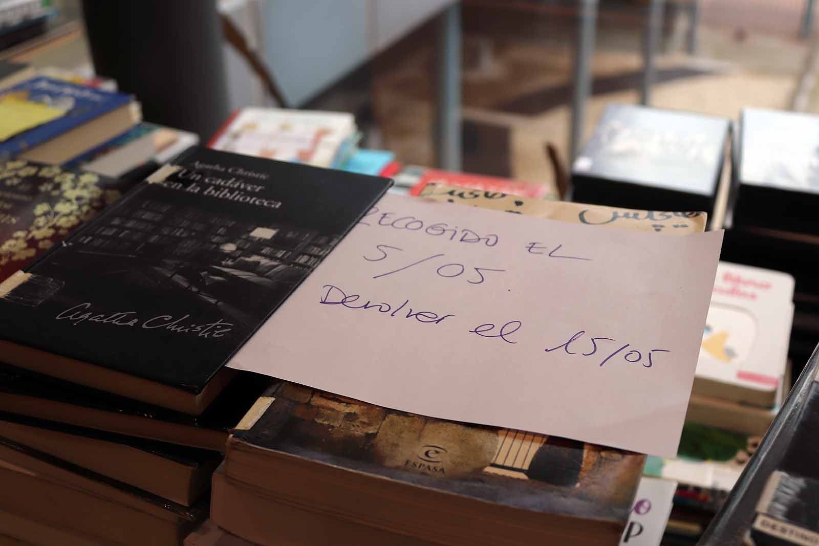 Fotos: Las bibliotecas se preparan para retomar la actividad