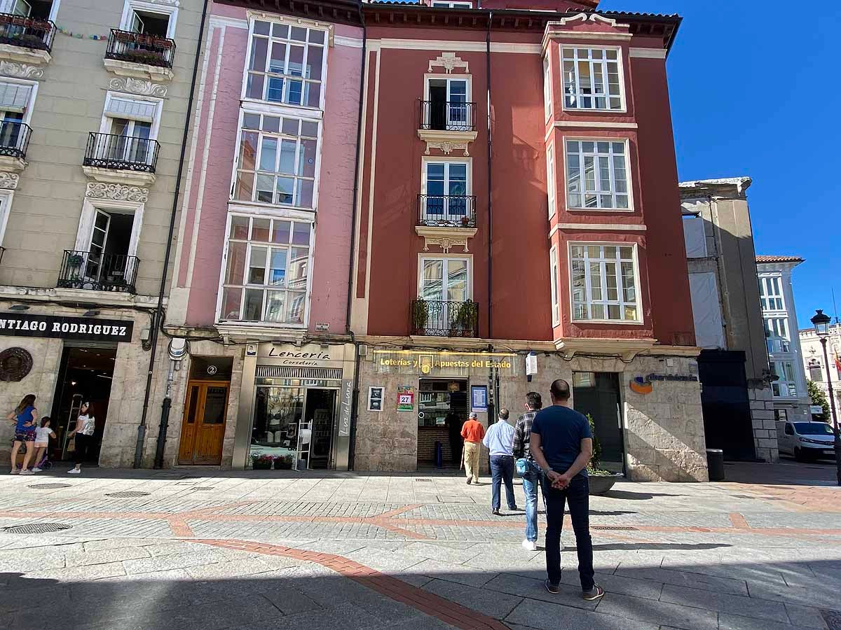 Desescalada Fotos: La apertura de las tiendas &quot;normaliza&quot; la imagen del centro de Burgos