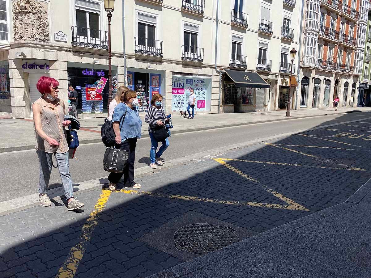 Fotos: Desfile de mascarillas en las calles de Burgos