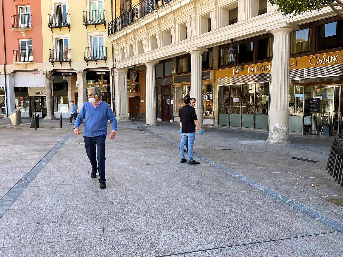 Fotos: Desfile de mascarillas en las calles de Burgos