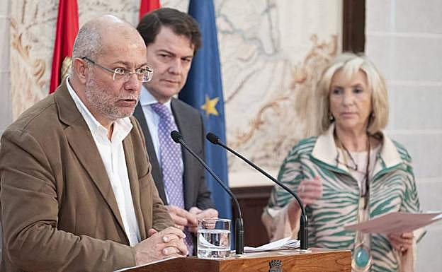 Castilla y León y el Gobierno mantienen una «pelea dura» por la desescalada provincial