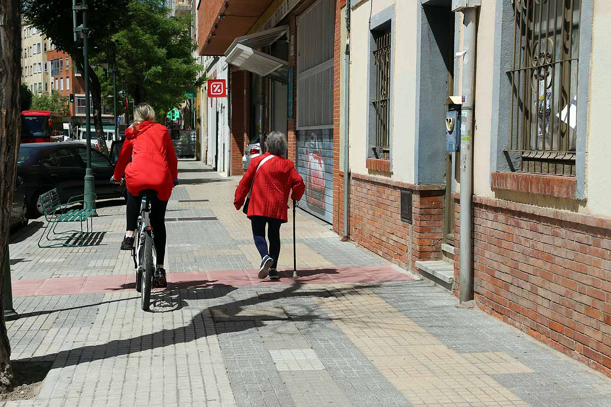 Fotos: Los burgaleses estrenan la fase 1 de la &quot;desescalada&quot;