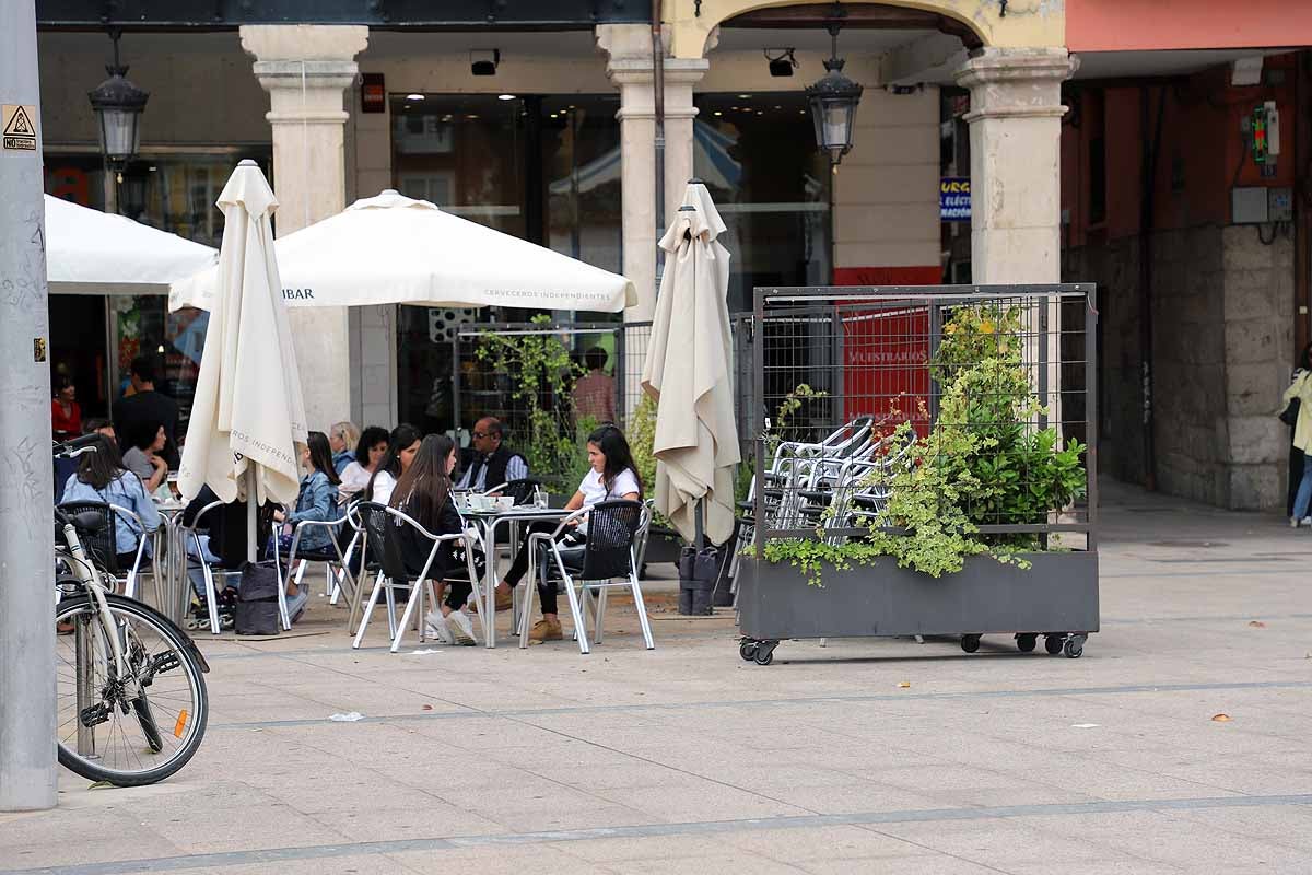 Desescalada Fotos: Tarde de cafés y cañas con amigos en Burgos