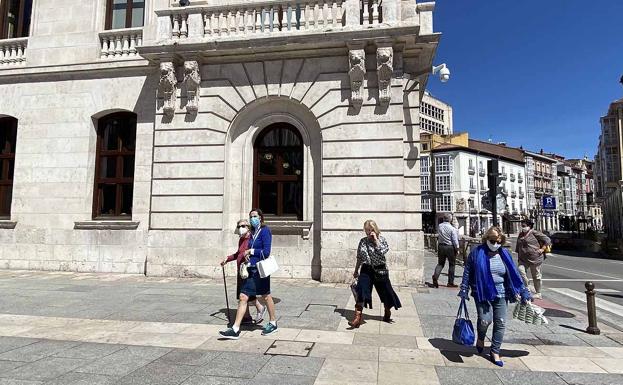 El Ayuntamiento destinará 150.000 euros a comprar mascarillas para mayores de 65 años y colectivos de riesgo