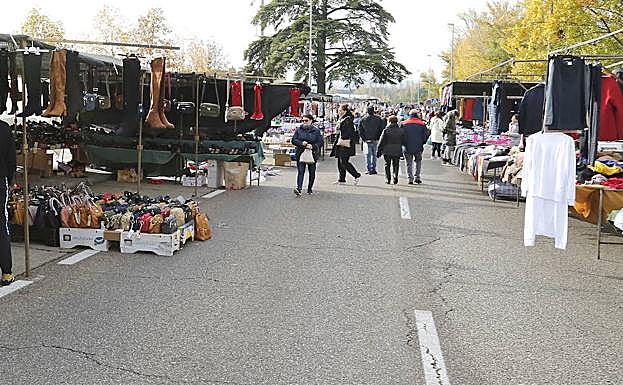 «Nuestra situación está abocada al desastre y esperamos que ningún compañero se descuelgue y tenga que dejar la venta ambulante»