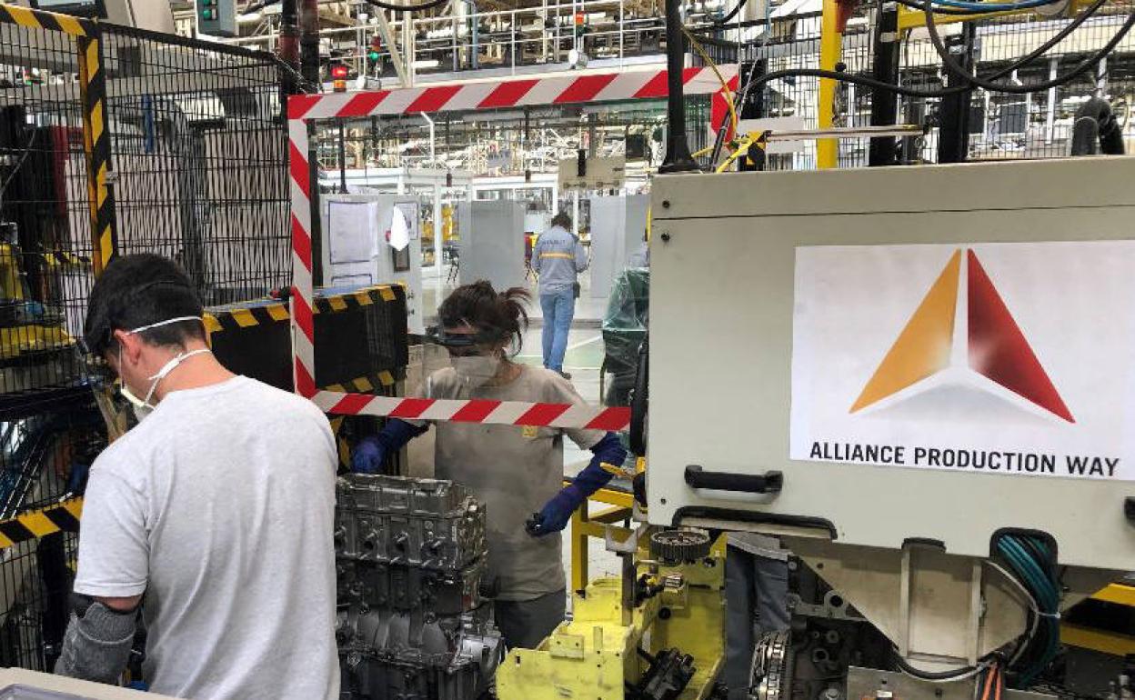 Trabajadores de la planta de Motores de Renault en Valladolid.