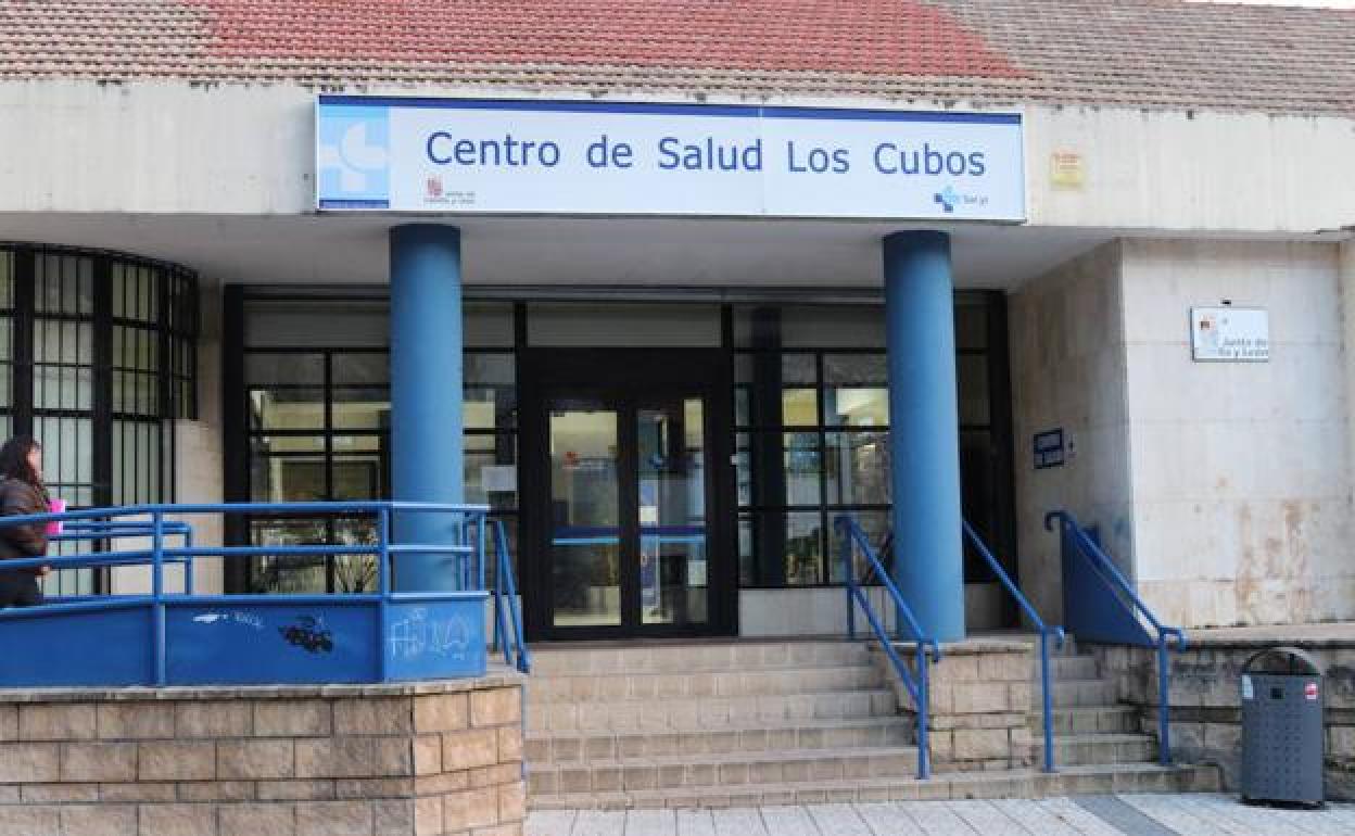 El centro de salud de Los Cubos es uno de los que incumplen el criterio. 