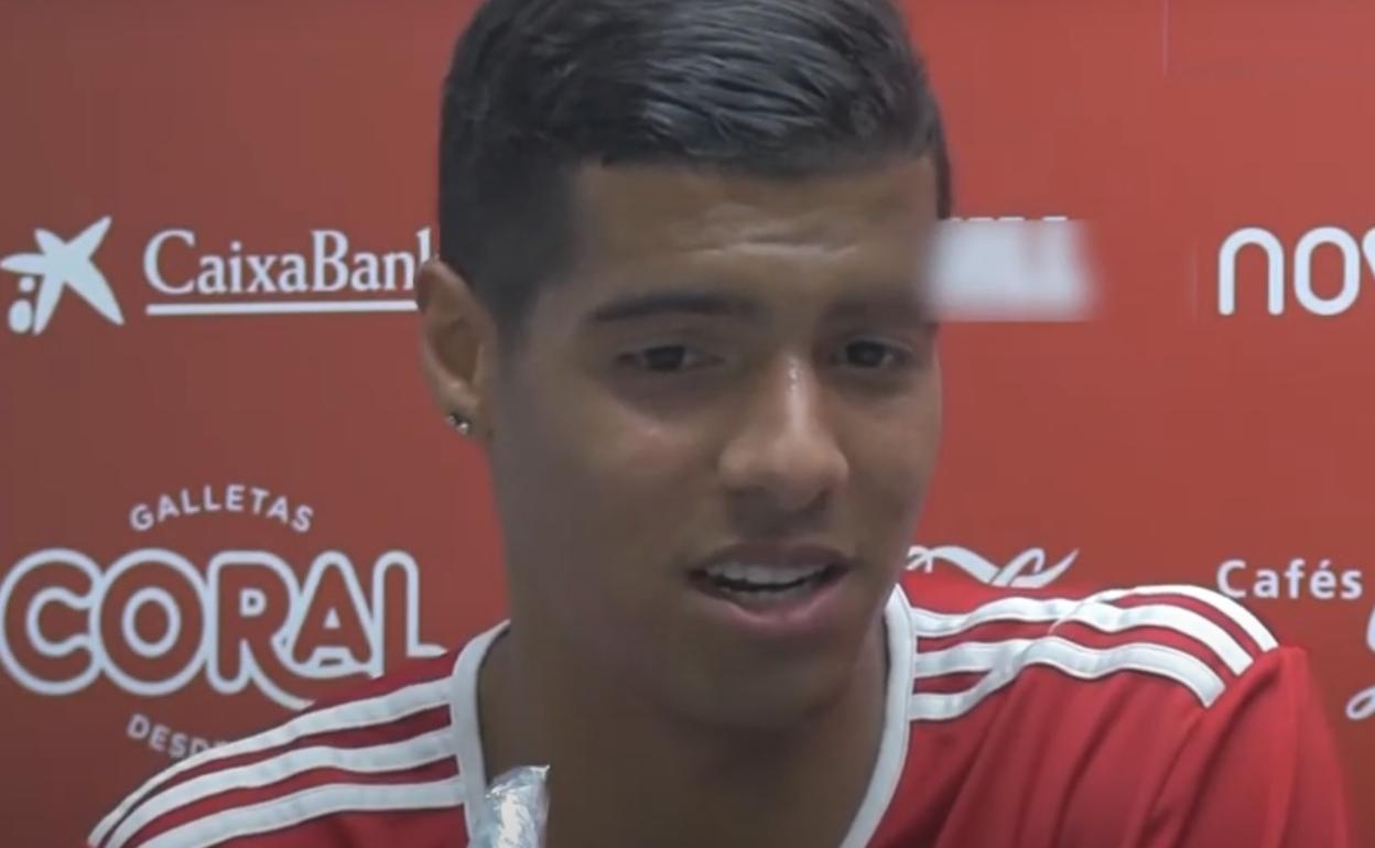 Carlos Julio en la rueda de prensa. 