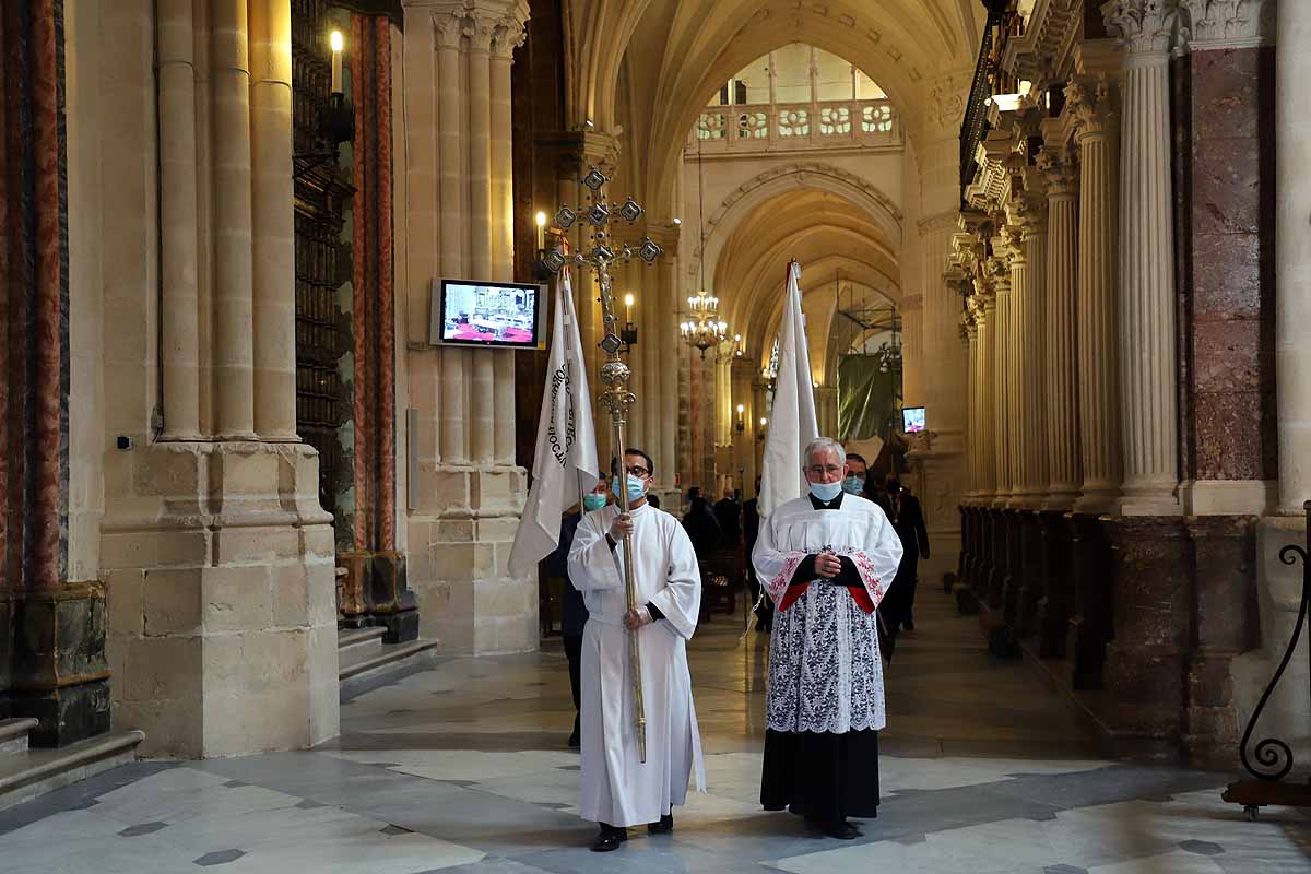 Fotos: El Corpus en tiempos de pandemia en Burgos