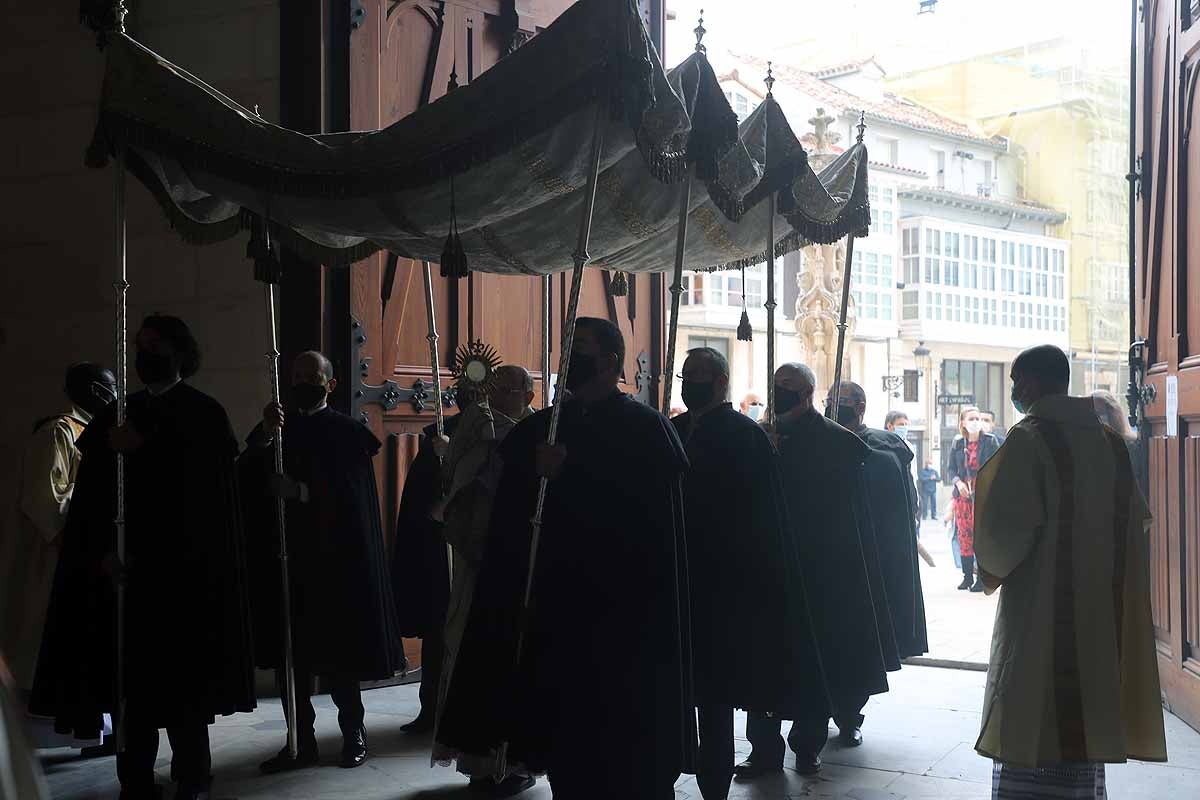 Fotos: El Corpus en tiempos de pandemia en Burgos