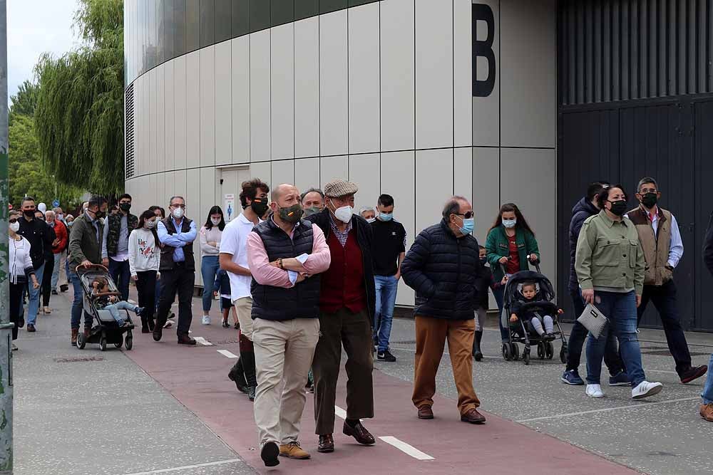 Fotos: El mundo del toro sale a la calle en Burgos para exigir libertad e igualdad de trato para aficionados y profesionales