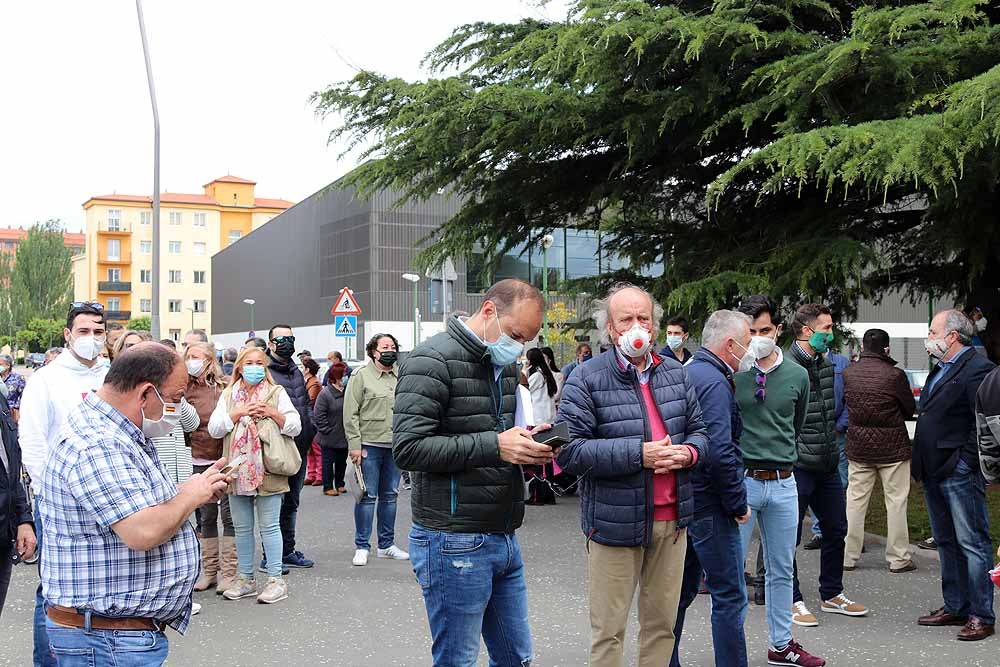 Fotos: El mundo del toro sale a la calle en Burgos para exigir libertad e igualdad de trato para aficionados y profesionales