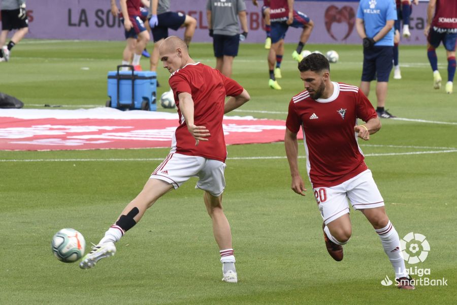 Fotos: El Mirandés da la sorpresa en Huesca