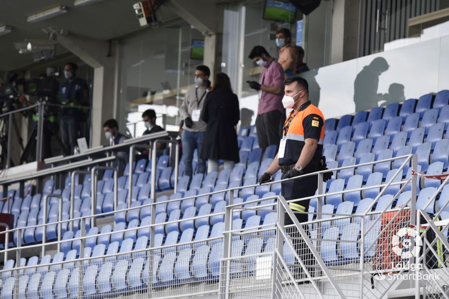 Fotos: El Mirandés da la sorpresa en Huesca