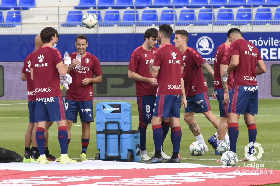 Fotos: El Mirandés da la sorpresa en Huesca