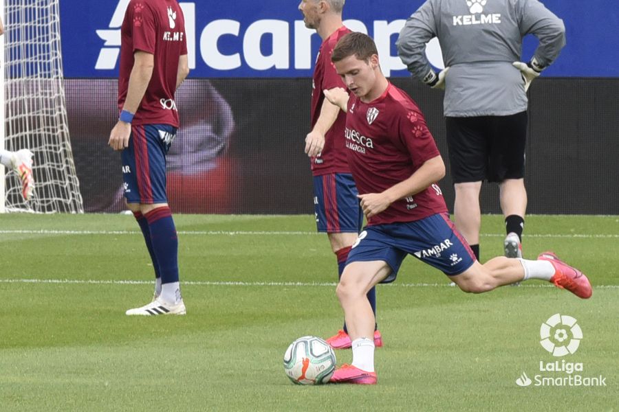 Fotos: El Mirandés da la sorpresa en Huesca