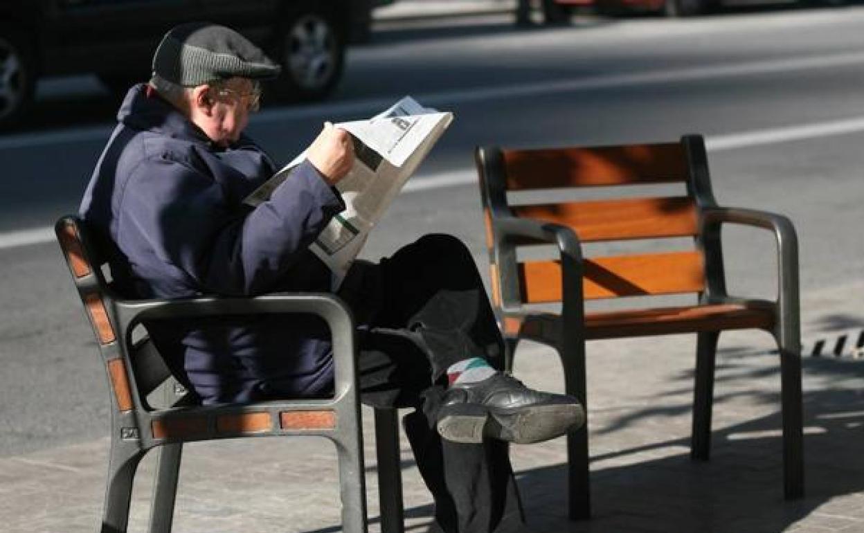 Las pensiones en Burgos alcanzan los 1.074 euros frente a los 1.011 euros de la media nacional