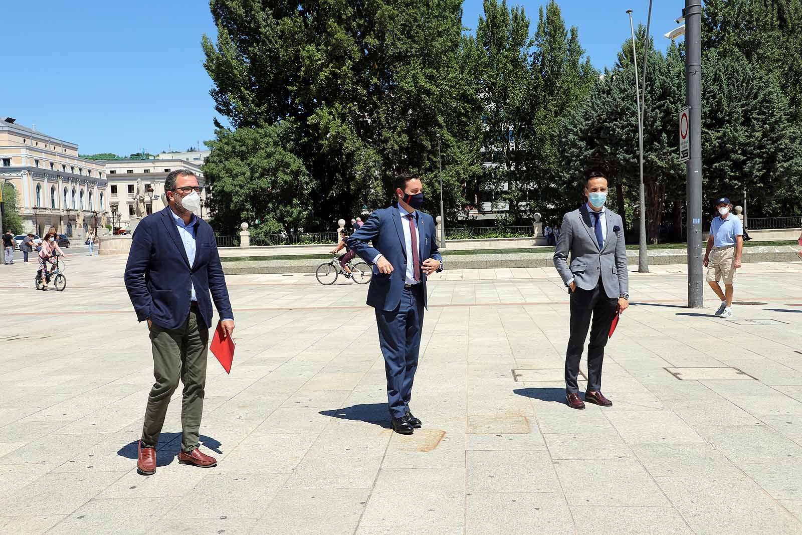 Fotos: El Ayuntamiento recibe al San Pablo Burgos