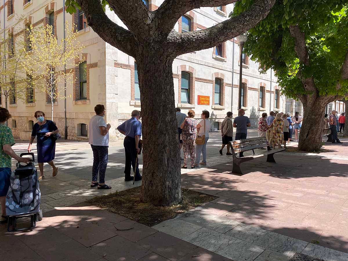 Fotos: Que nadie se quede sin su mascarilla en Burgos