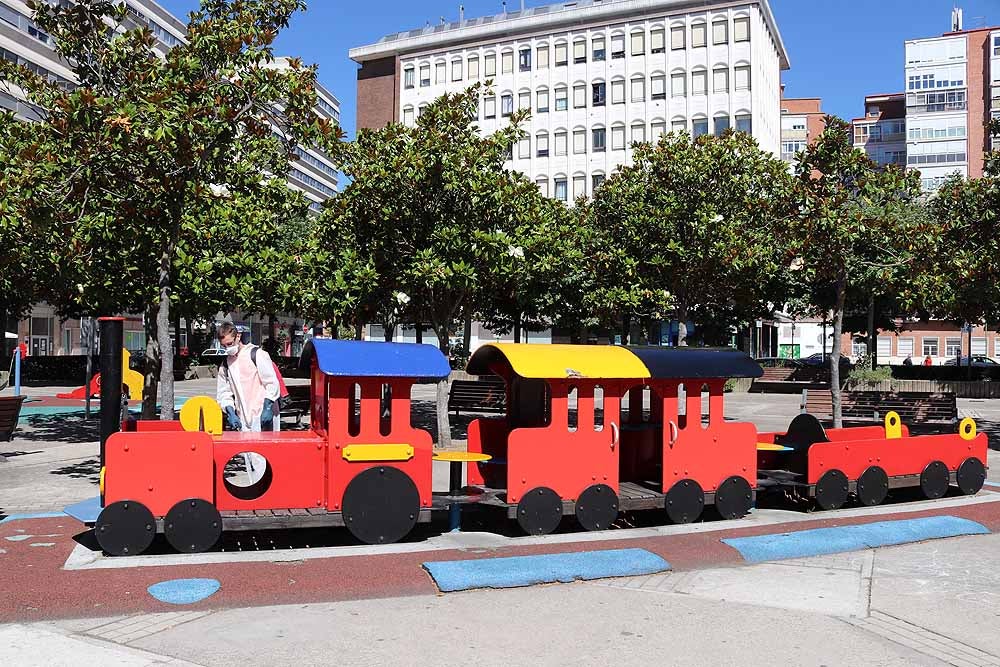 Fotos: Burgos abre todos los parques infantiles, que se desinfectarán a diario