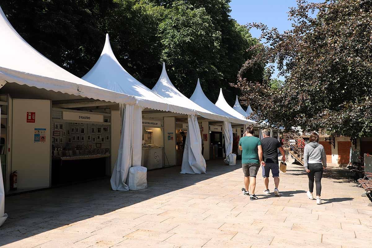 Fotos: La Feria de Artesanía se adapta a la nueva normalidad en Burgos