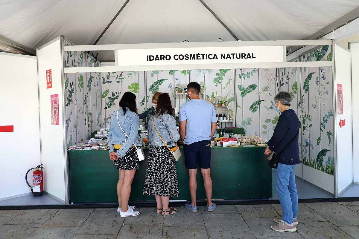 Fotos: La Feria de Artesanía se adapta a la nueva normalidad en Burgos