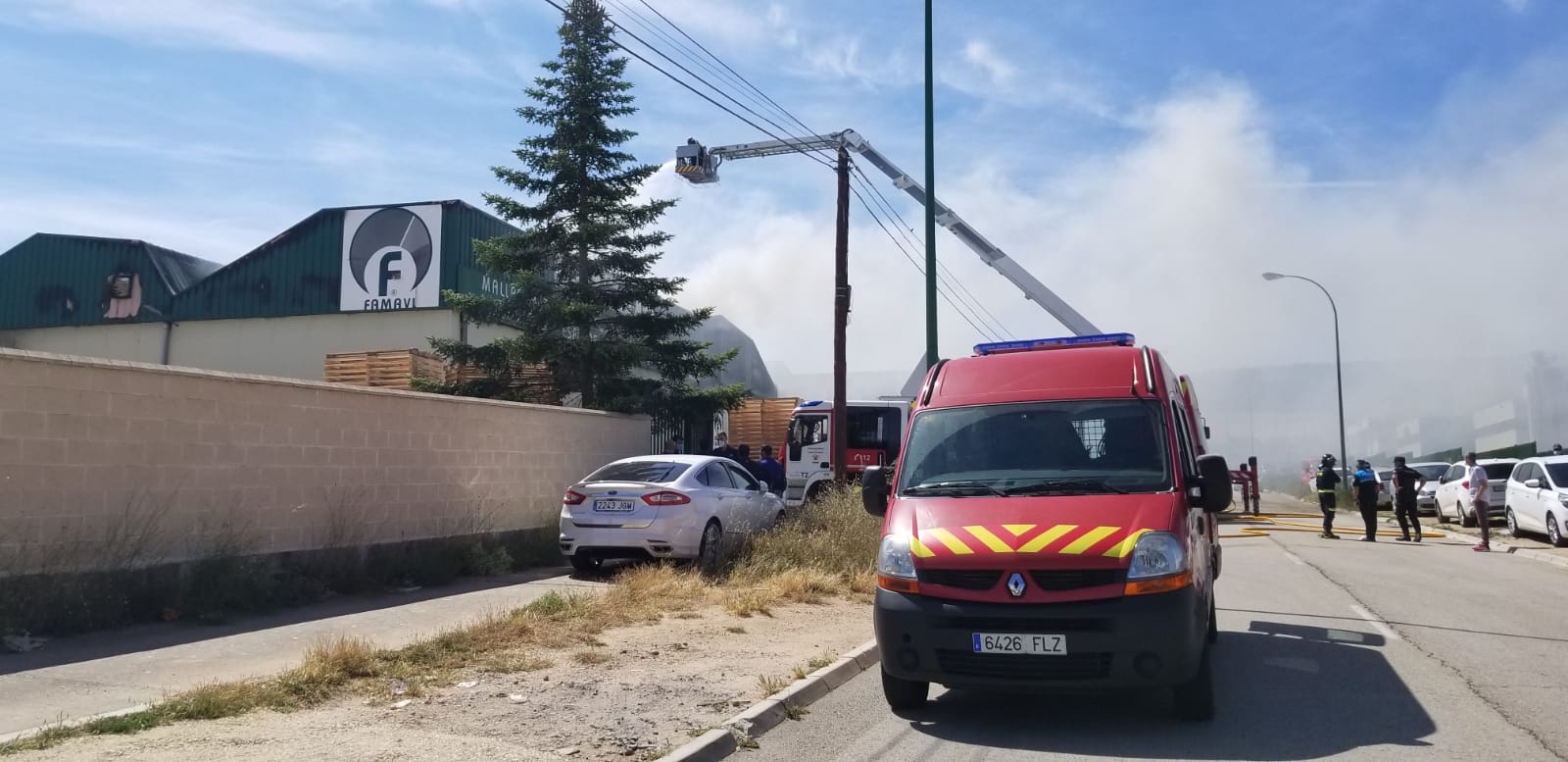 Fotos: Incendio en la nave de Famavi