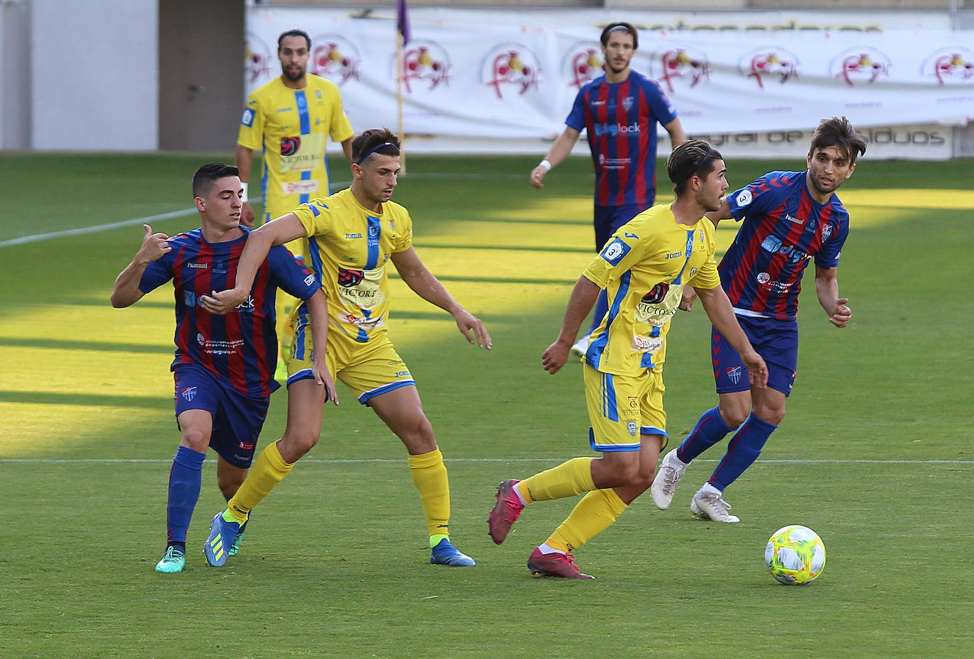 Fotos: La Arandina no logra pasar del empate y despierta del sueño del ascenso