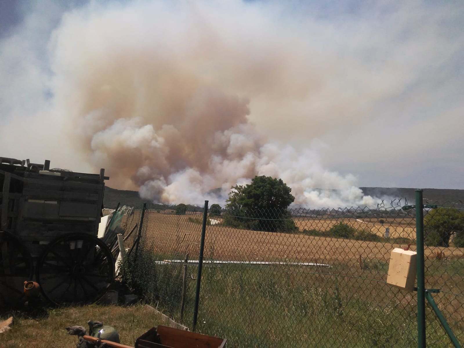 Fotos: Incendio en Junta de Traslaloma