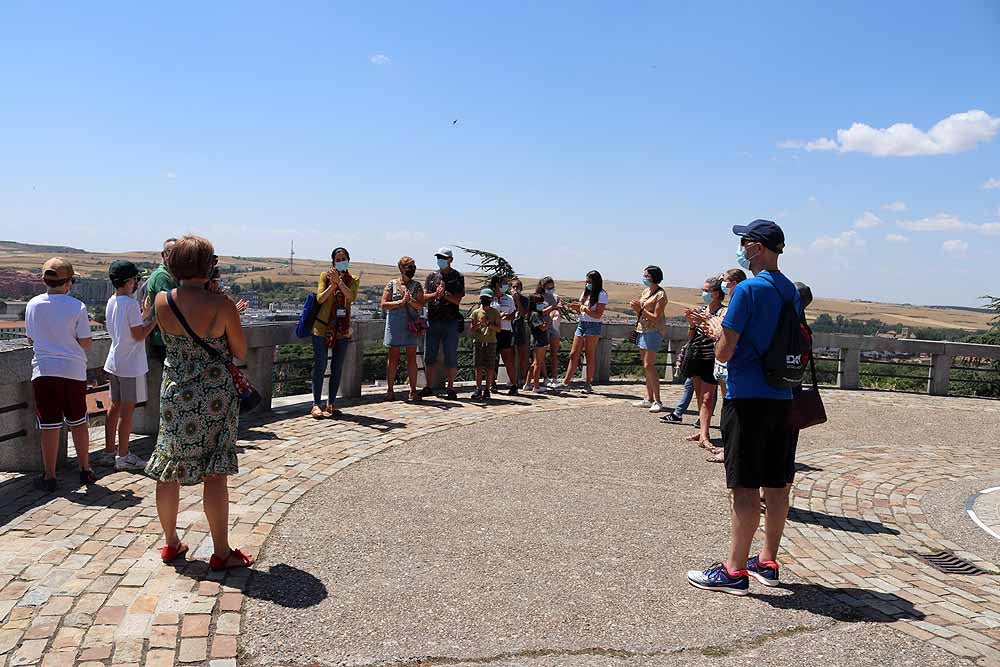Fotos: &#039;Burgos se re-hace&#039;, la ruta turística que ahonda en las pandemias y catástrofes que vivió la ciudad
