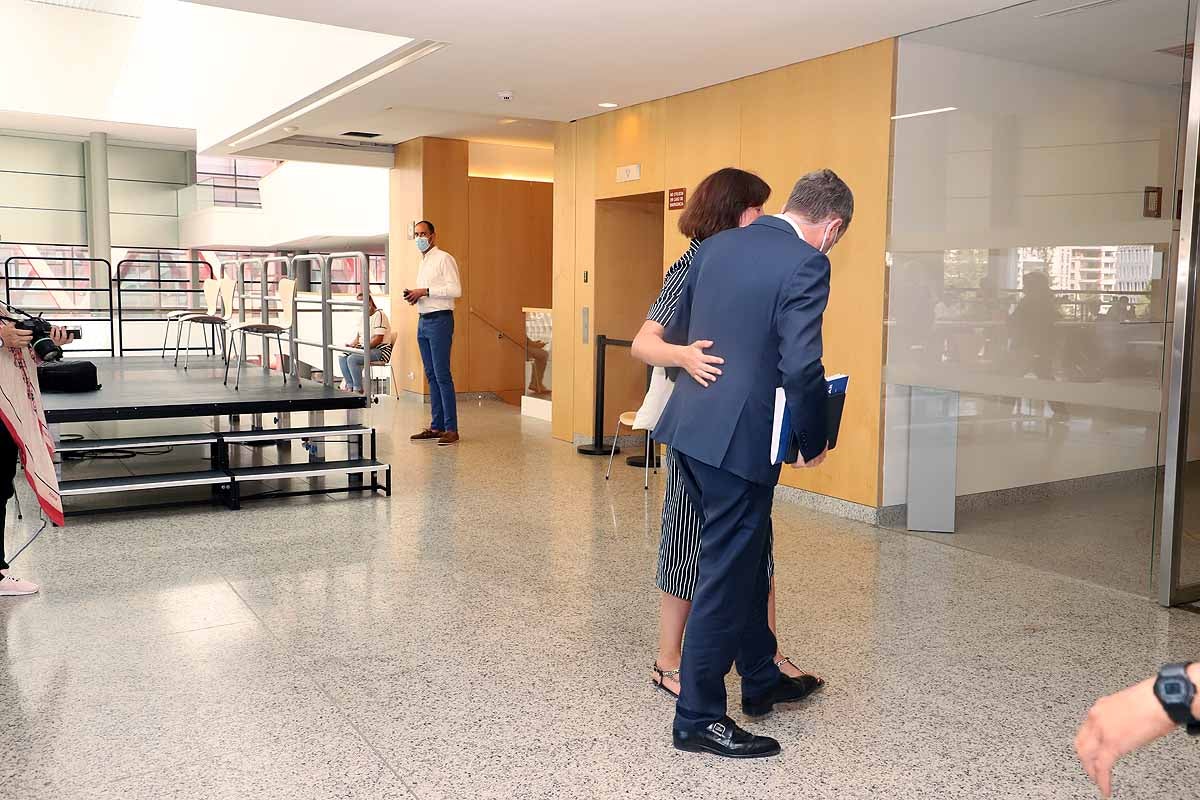 Fotos: Homenaje a Javier Lacalle en su último pleno en Burgos