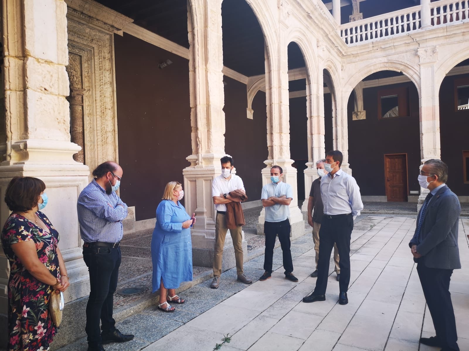 Fotos: El consejero de la Presidencia valora un acuerdo con Peñaranda para recuperar espacios de la Junta en el pueblo