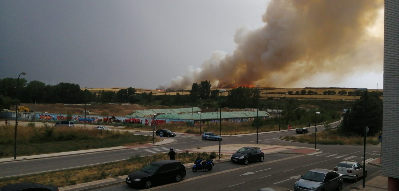 Fotos: Un incendio en Villagonzalo-Pedernales activa las alarmas en Burgos