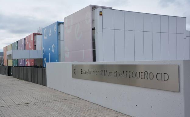 Un positivo en la escuela infantil Pequeño Cid obliga a cerrar un aula y aislar a cuatro niños y una profesora