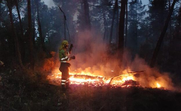 Incendio Villanueva de los Montes (Oña)