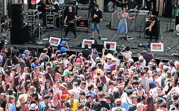 Público y escenario en el festival del año pasado. 