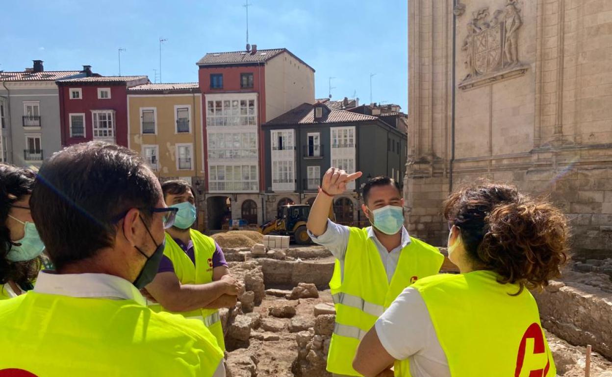 Daniel de la Rosa ha visitado las obras de Las Llanas este viernes.