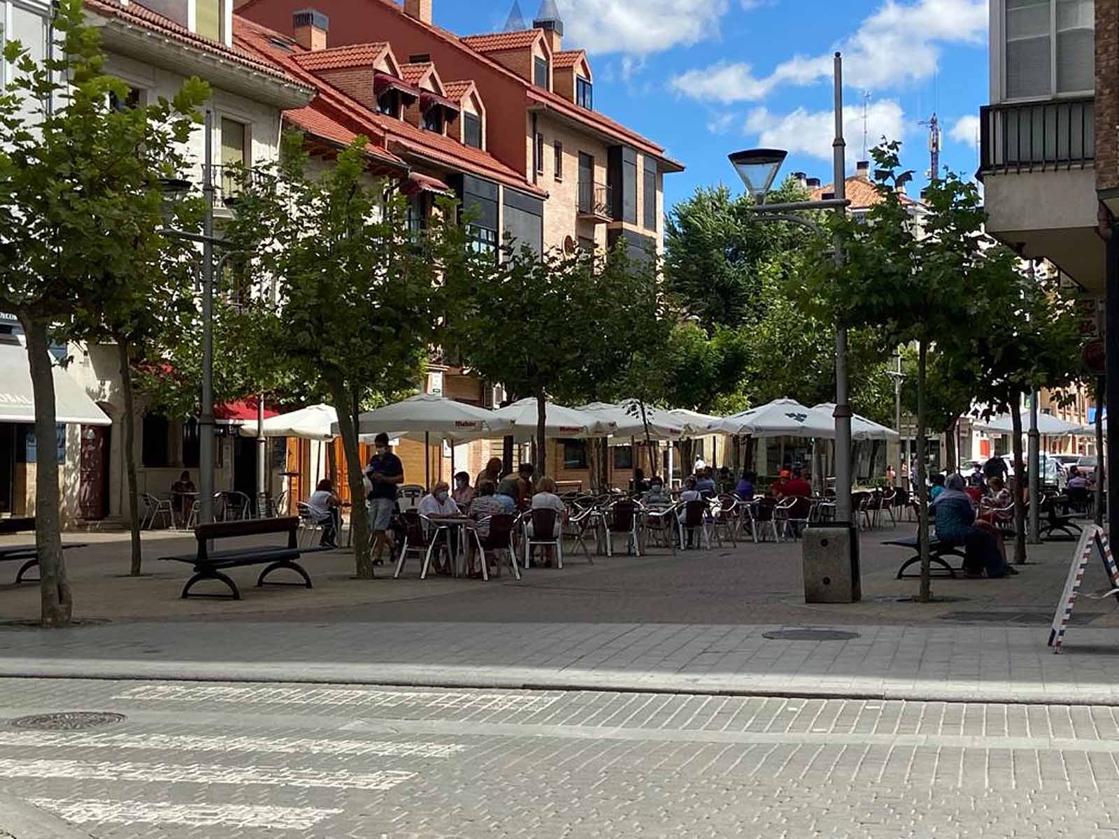 Fotos: Aranda de Duero retoma el pulso de la calle