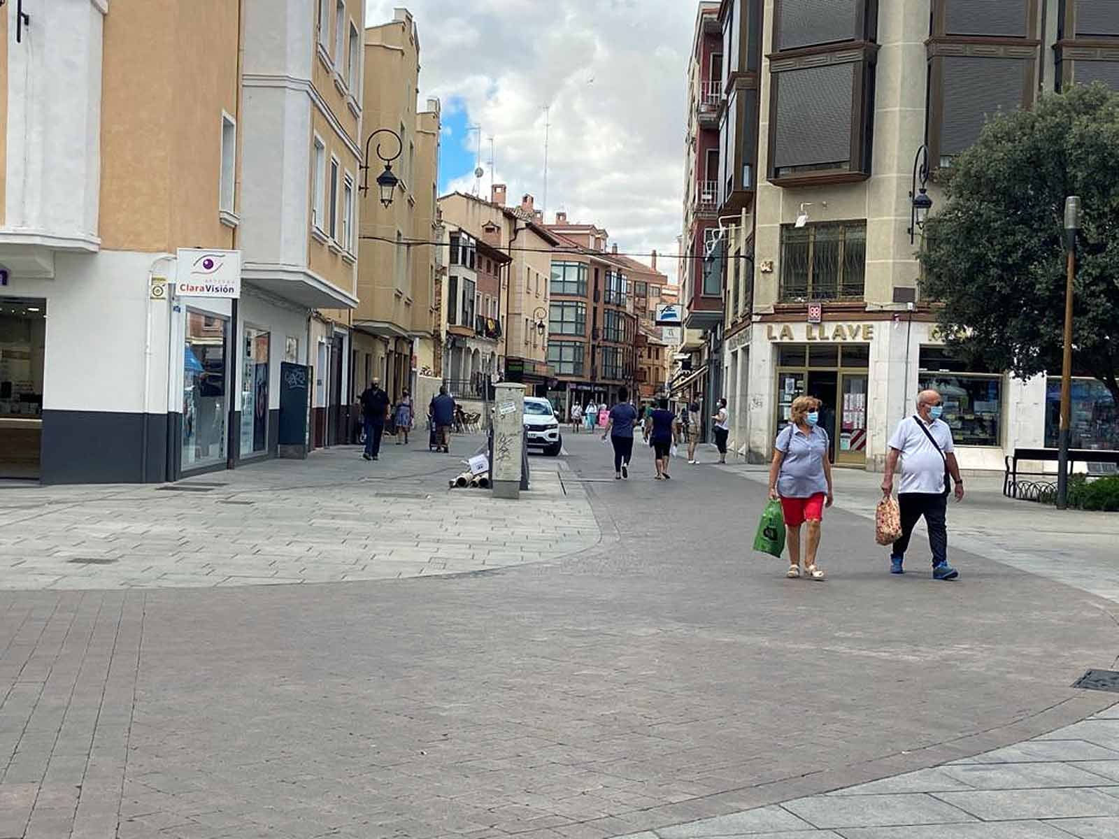 Fotos: Aranda de Duero retoma el pulso de la calle