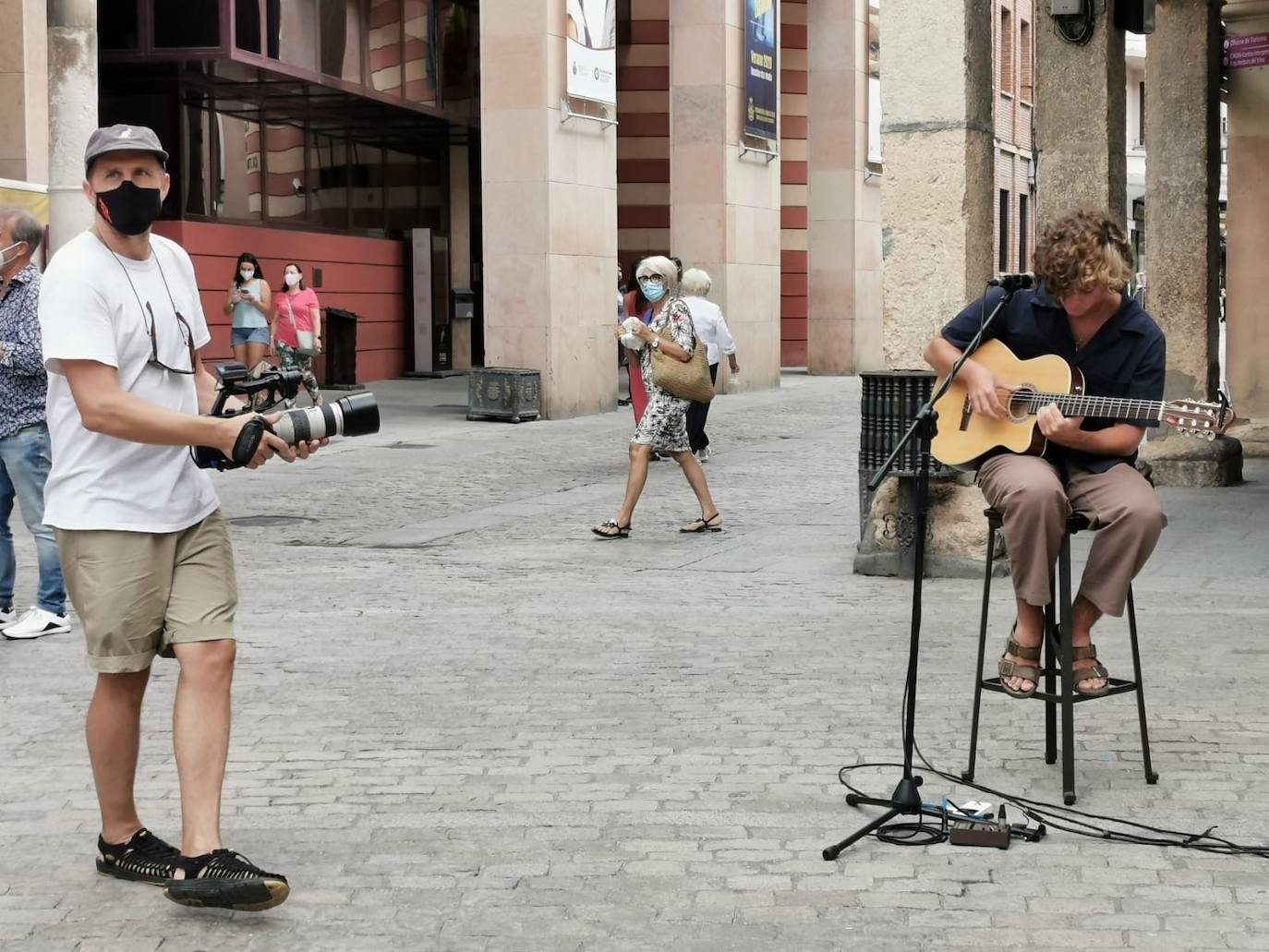 Fotos: Aranda de Duero retoma el pulso de la calle