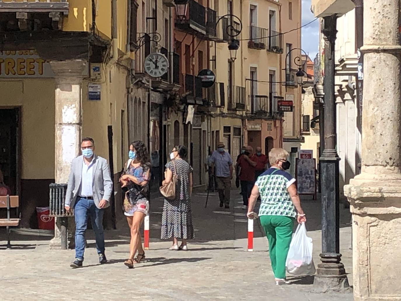 Fotos: Aranda de Duero retoma el pulso de la calle