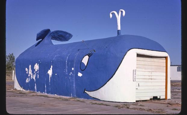 Túnel de lavado de coches en forma de ballena en Oklahoma City (Oklahoma). 