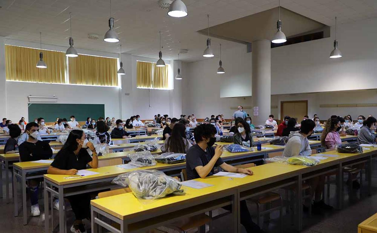 Los alumnos ya se enfrentaron en julio a una prueba marcada por las medidas de seguridad frente a la covid-19.