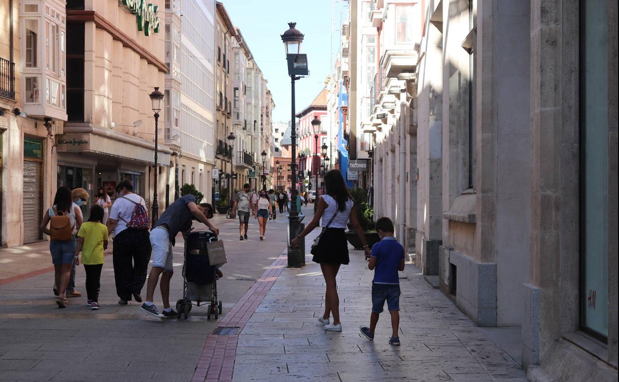 Los comerciantes esperan que se reactive el comercio si se estabiliza la crisis sanitaria y económica.