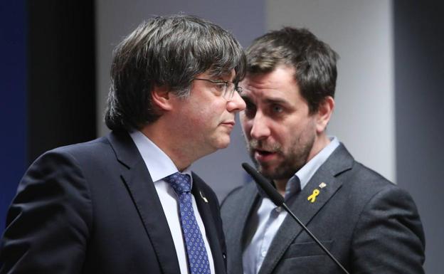 Carles Puigdemont y el exconseller Toni Comín. 