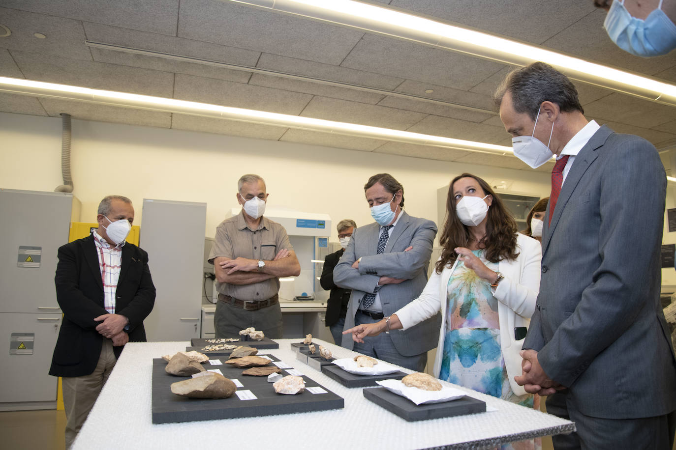 Fotos: El ministro Pedro Duque visita el CENIEH y Atapuerca