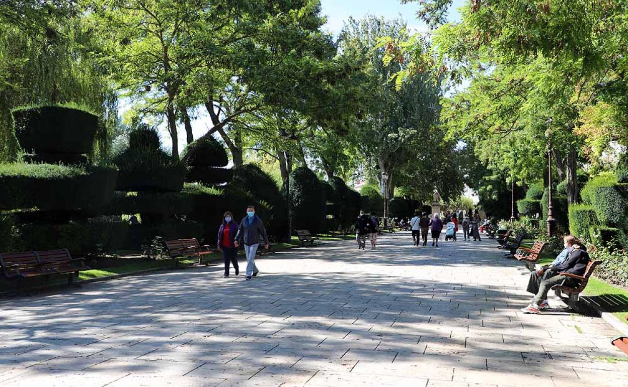 La ciudad está dividida en seis distritos.