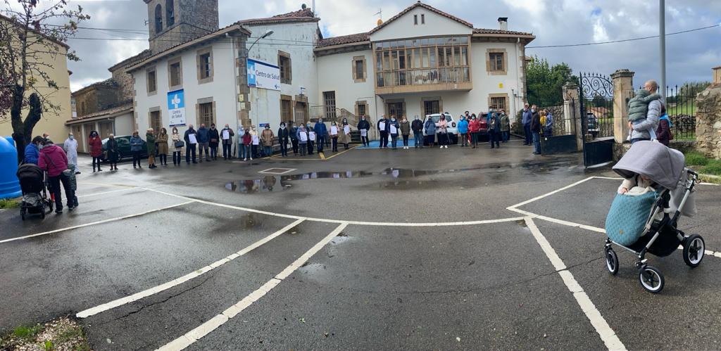 Fotos: Los pueblos burgaleses responden a la concentración nacional en defensa de la sanidad rural