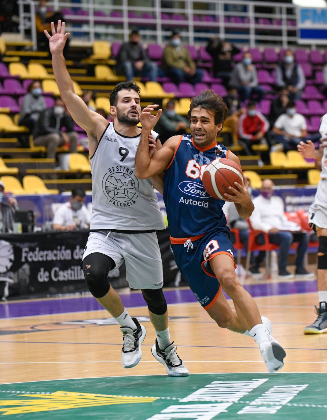 Los palentinos se imponen a los burgaleses y se alzan con la Copa Castilla y León.