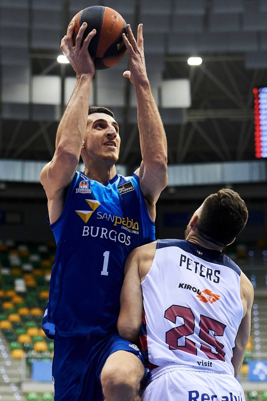 Fotos: Imágenes de la victoria del San Pablo frente al Baskonia